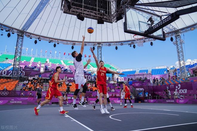 前国米助教：伊布是最难管的球员；阿德是个玻璃般脆弱的天才（前国米助教直言：伊布最难管理，阿德天才却脆如玻璃）